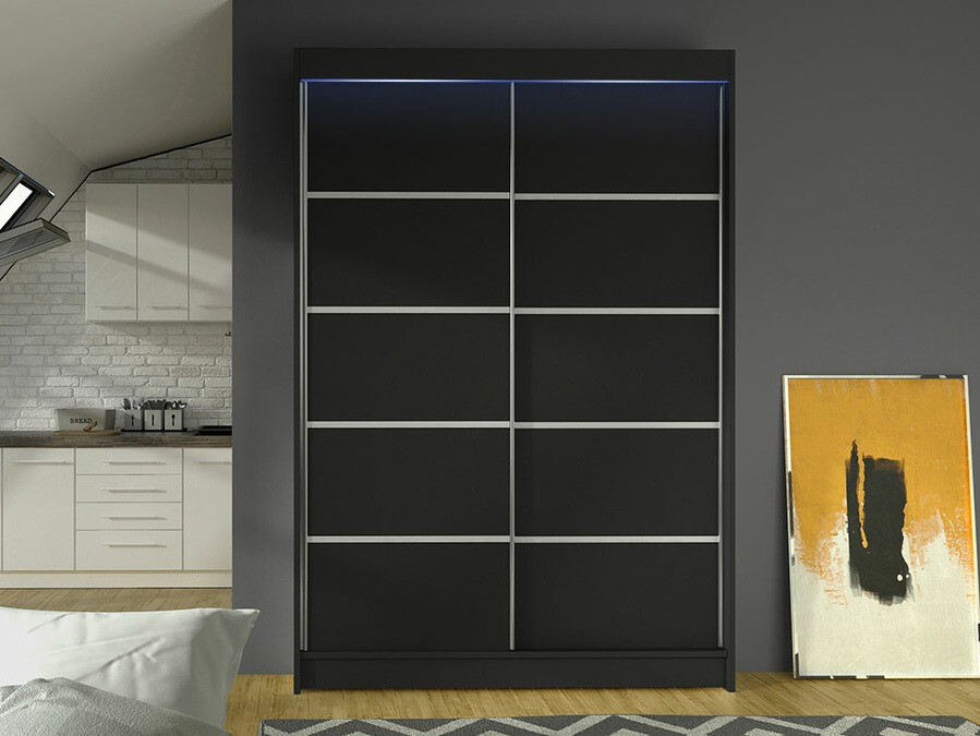 Fataskápur Closico Salvor IV (Svartur)