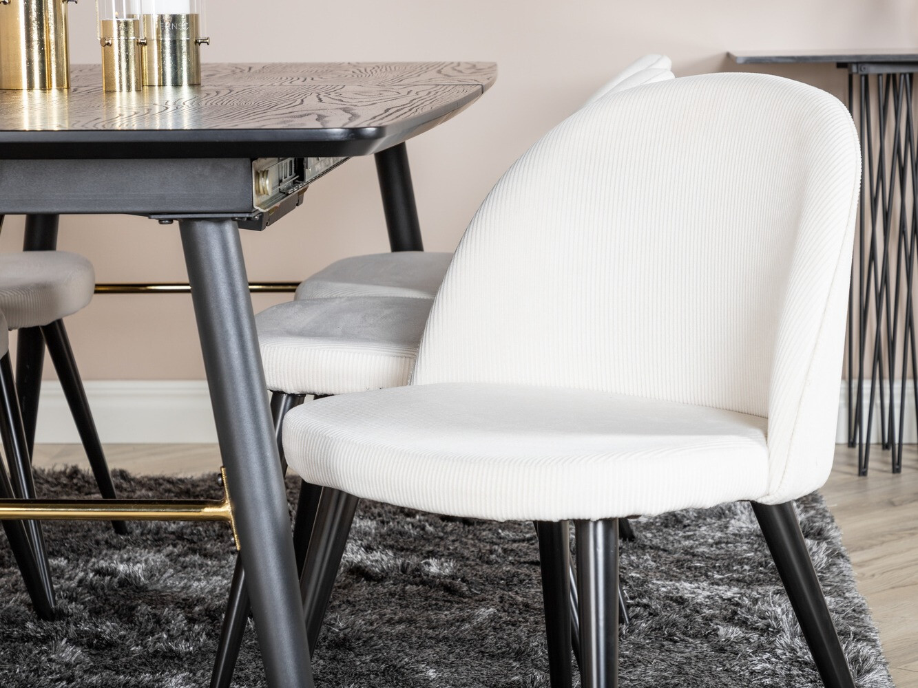 Borðstofusett Dallas 1447 (Beige + Svartur)