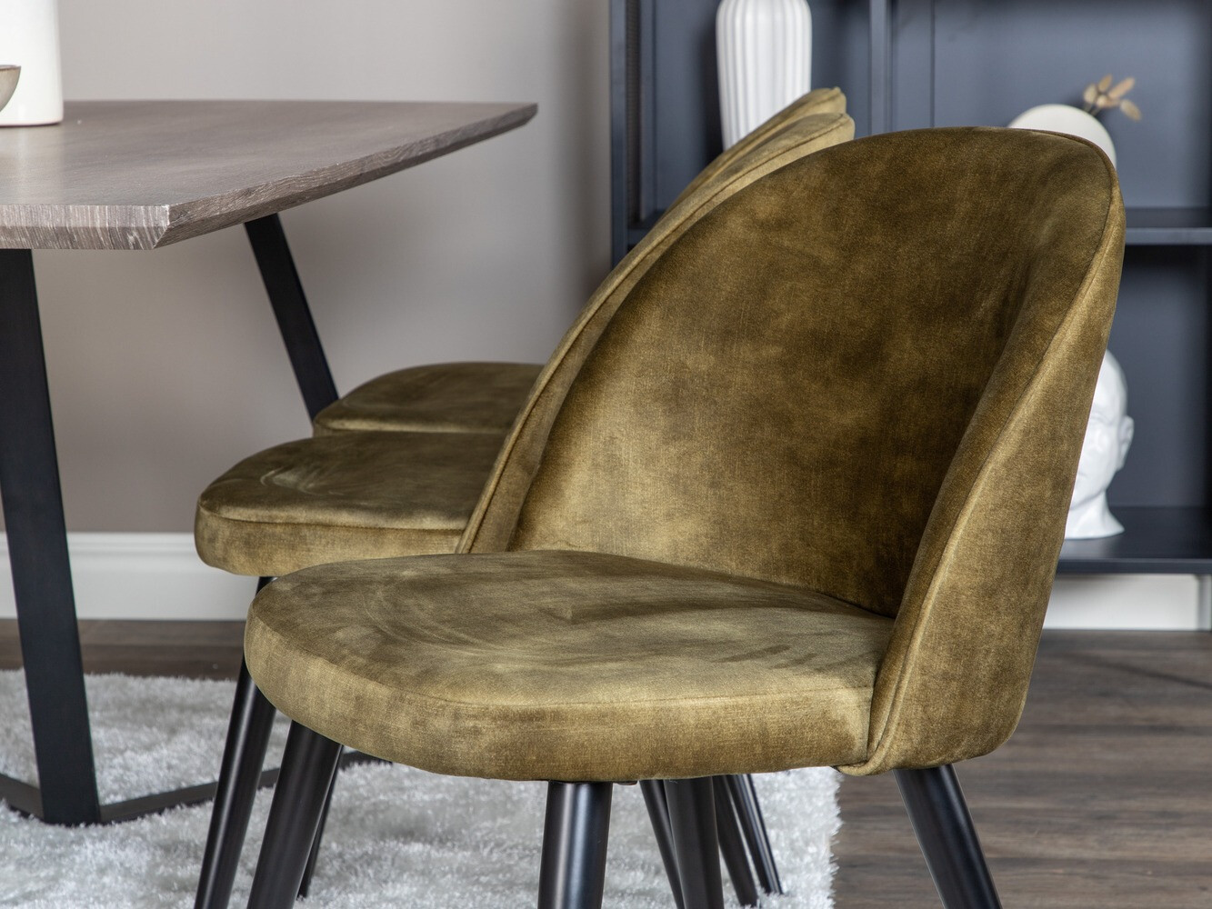 Borðstofusett Dallas 340 (Púðurgrænn + Svartur)