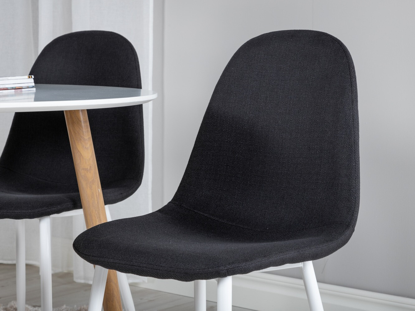 Borðstofusett Dallas 291 (Svartur + Hvítur)