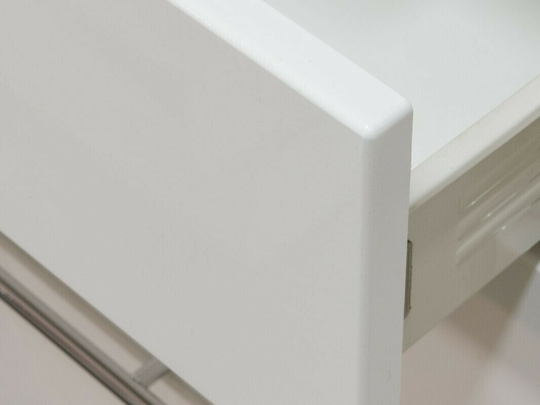 Eldhúsinnrétting úr einingum Tiffa White 115