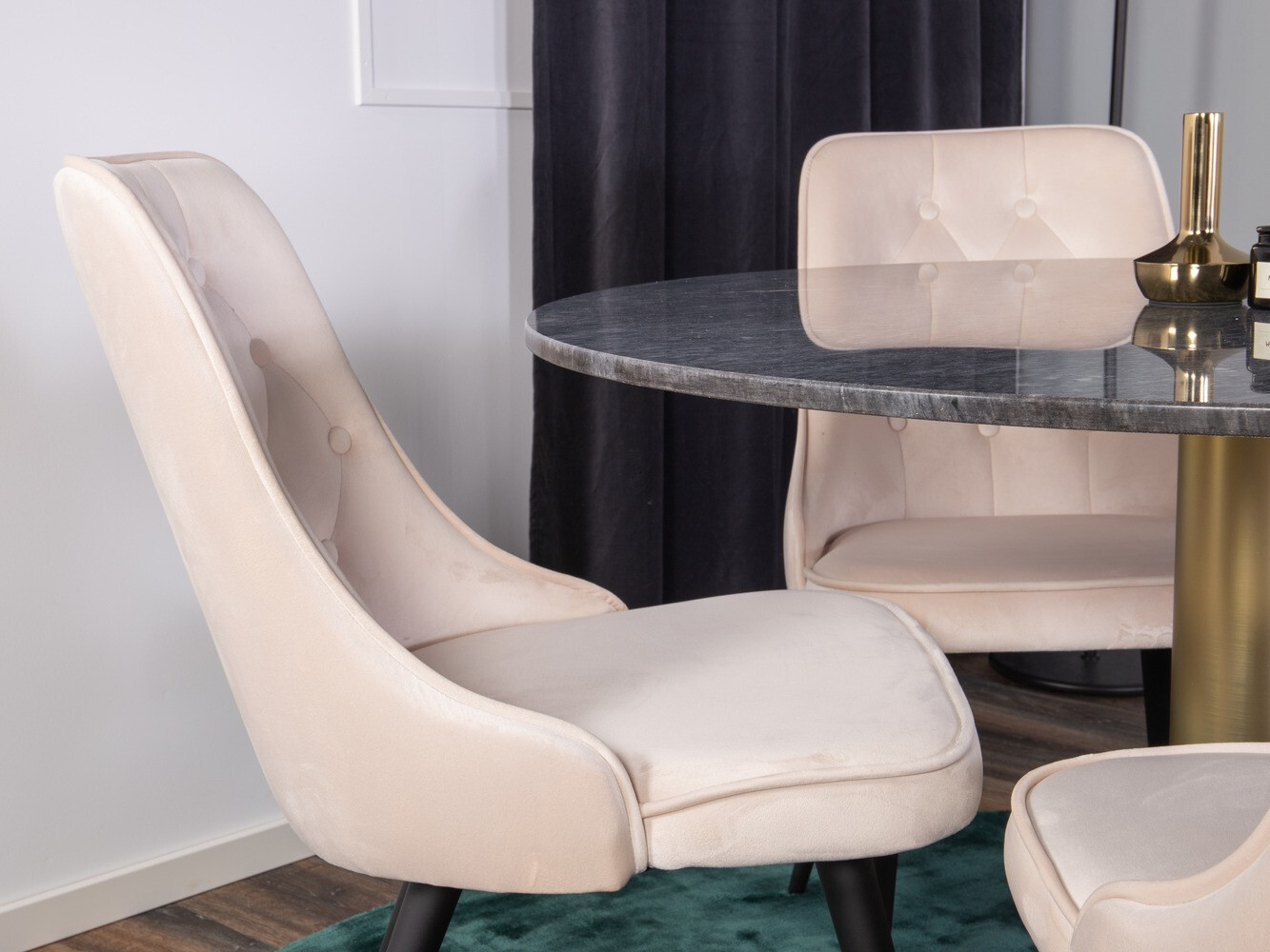 Borðstofusett Dallas 370 (Beige + Svartur)