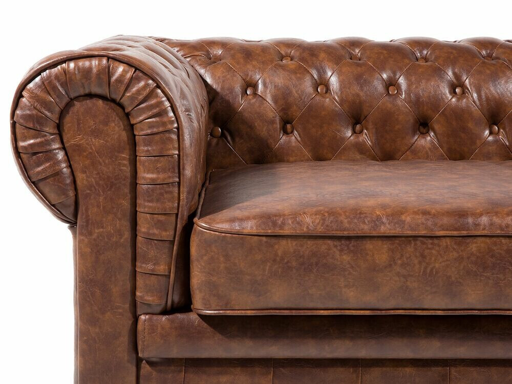 Chesterfield-sófi Berwyn 832 (Brúnn)