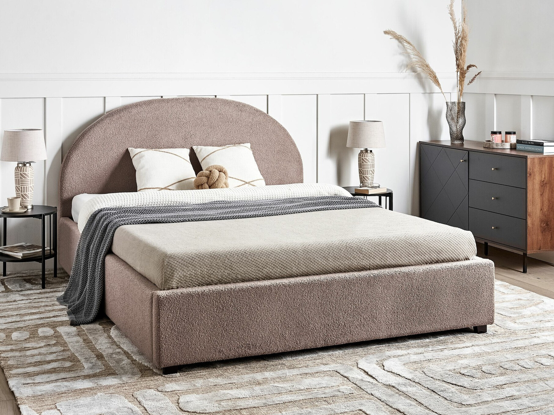 Rúm Berwyn 282 (Taupe)