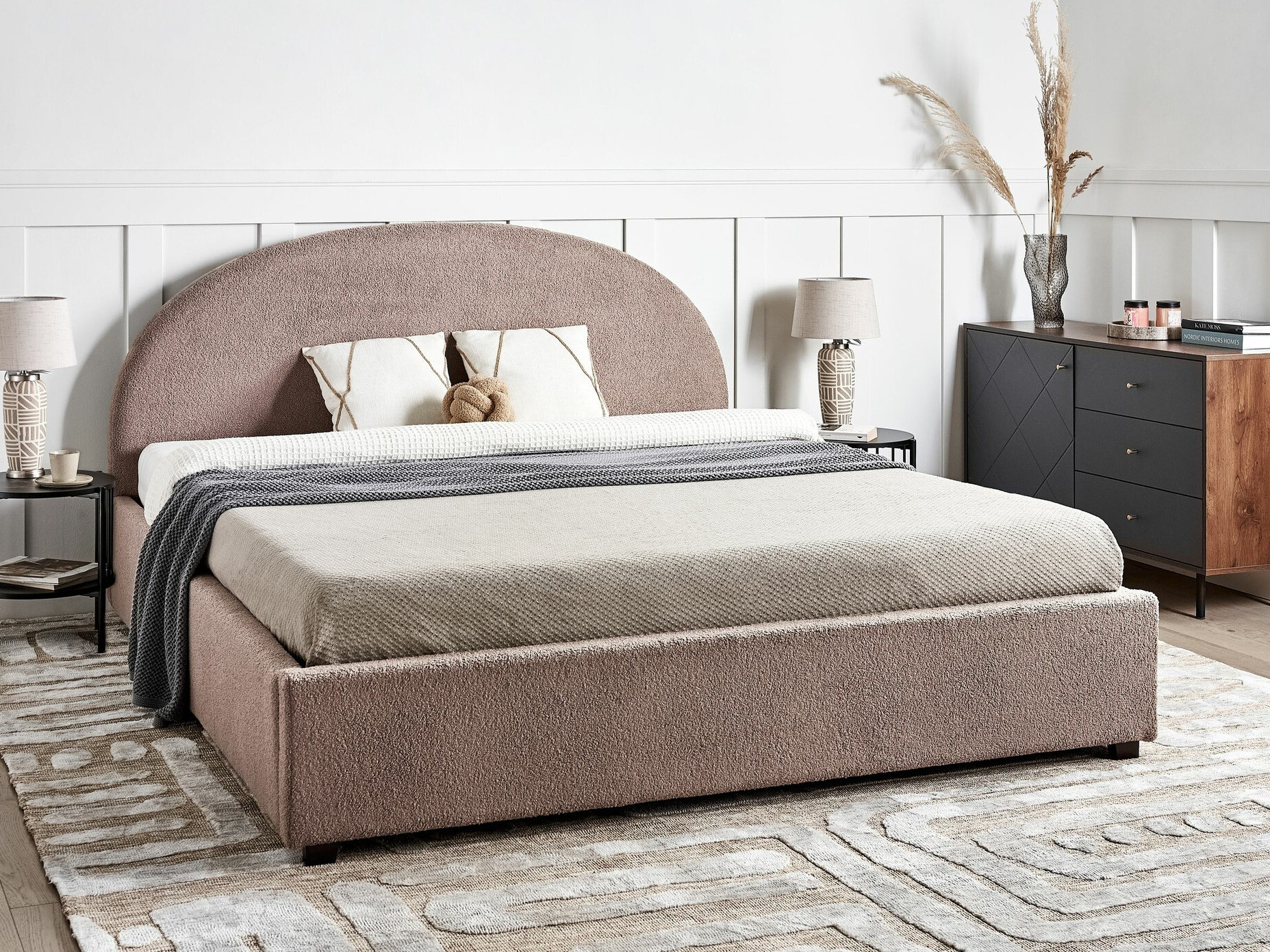 Rúm Berwyn 282 (Taupe)