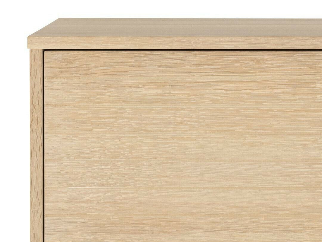 Skenkur Norsica 899