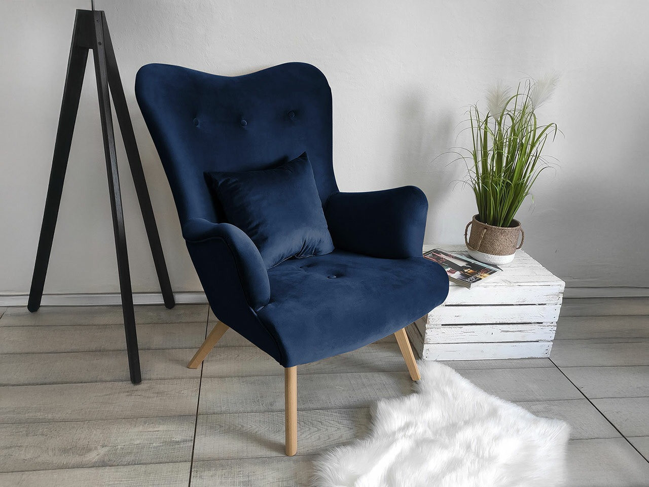 Hægindastóll Clovis 102 (Magic Velvet 2216)