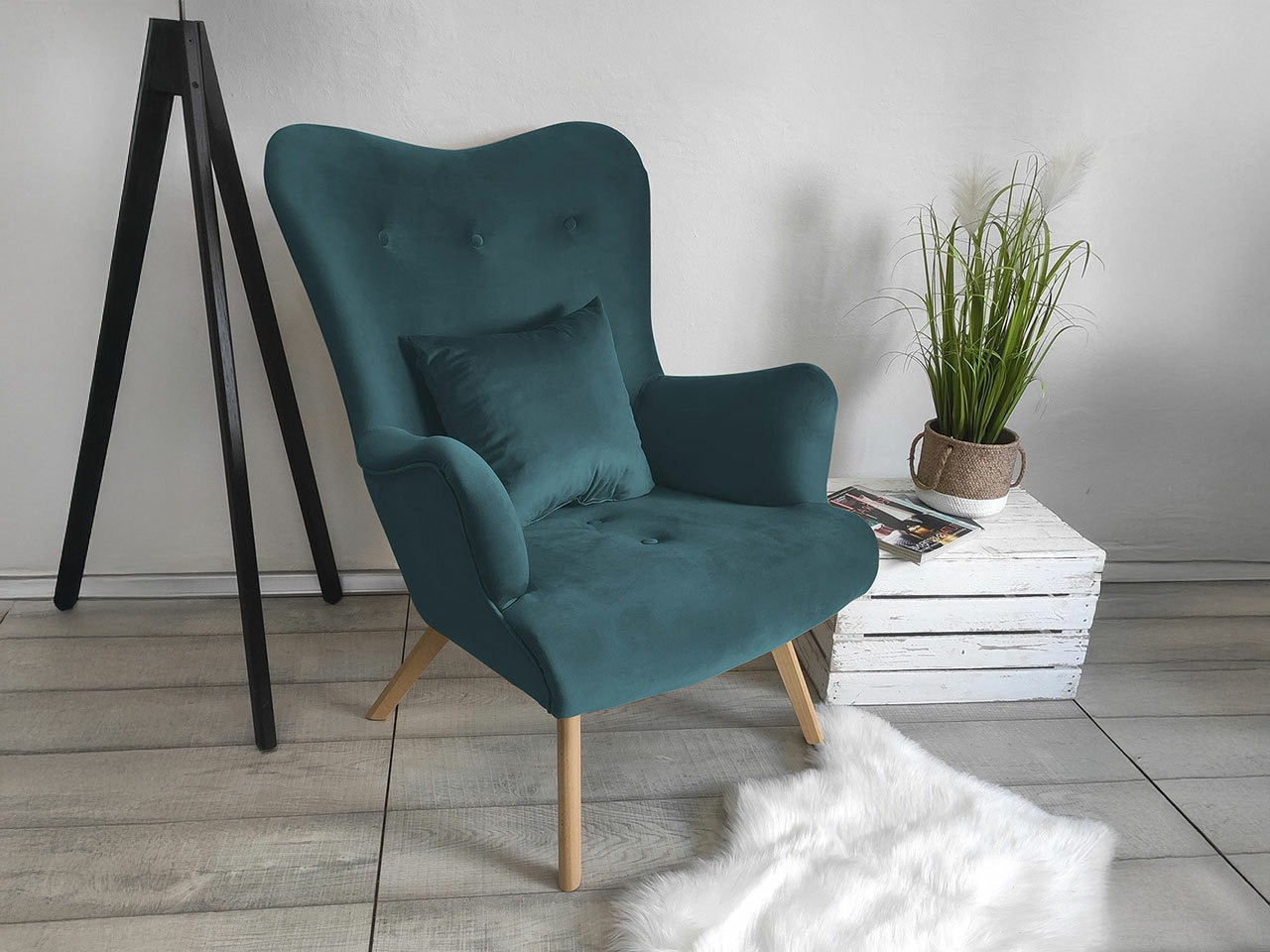 Hægindastóll Clovis 102 (Magic Velvet 2222)