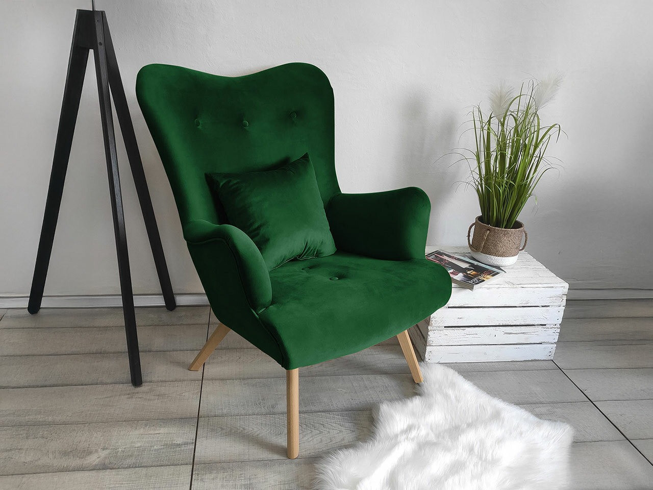 Hægindastóll Clovis 102 (Magic Velvet 2225)
