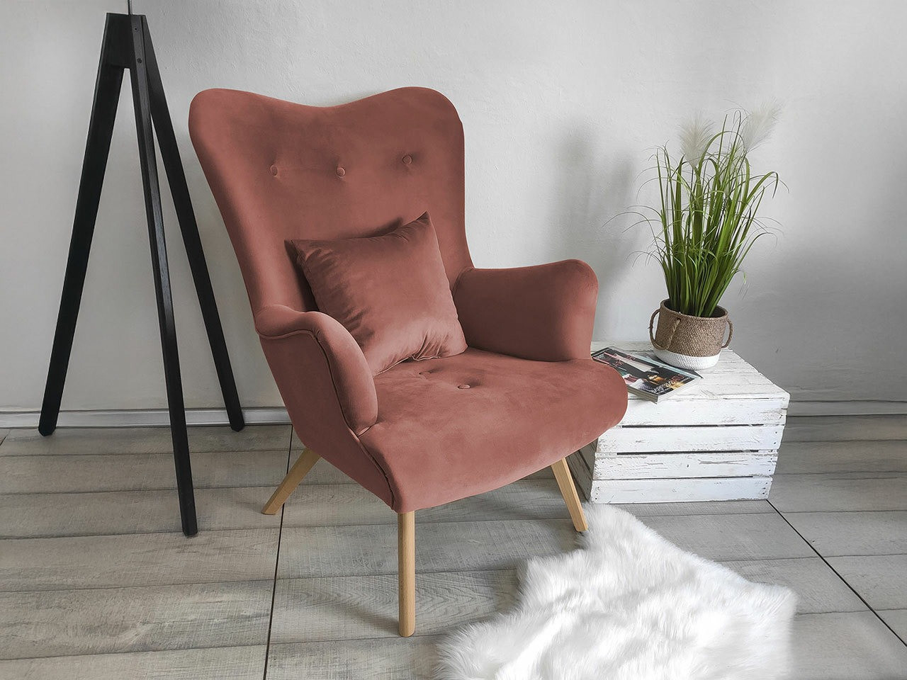 Hægindastóll Clovis 102 (Magic Velvet 2258)