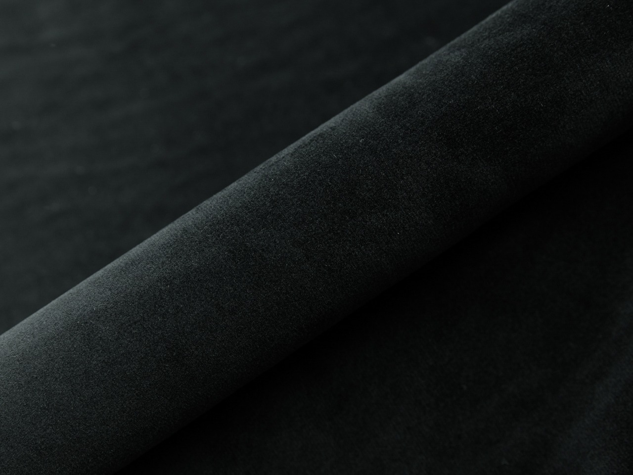 Hægindastóll Orem 112 (Magic Velvet 2219)