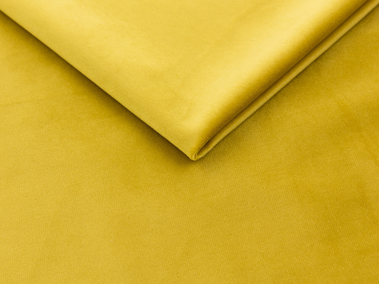 Hægindastóll Clovis 100 (Magic Velvet 2234)