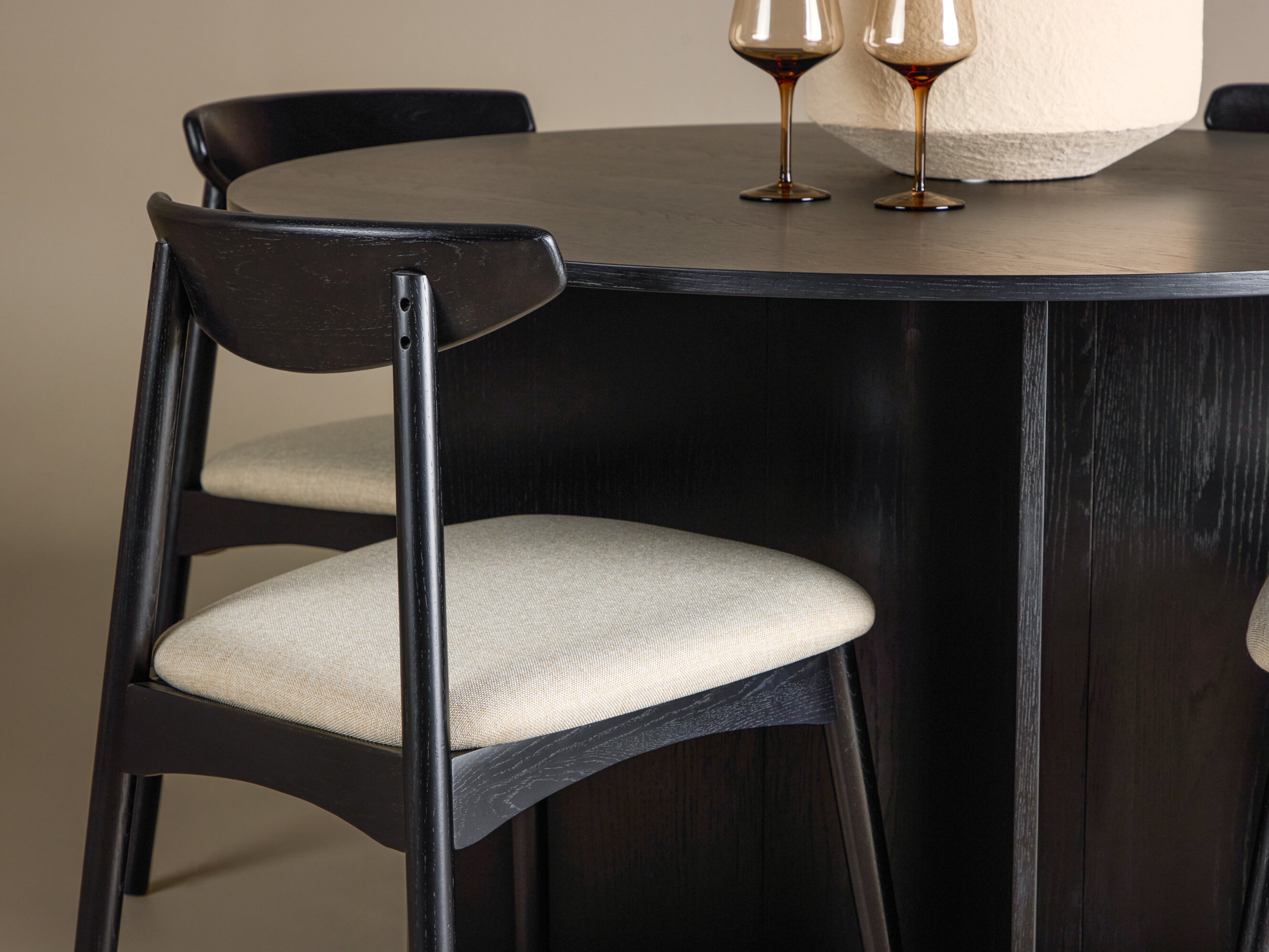 Borðstofusett Dallas 4986 (Svartur)
