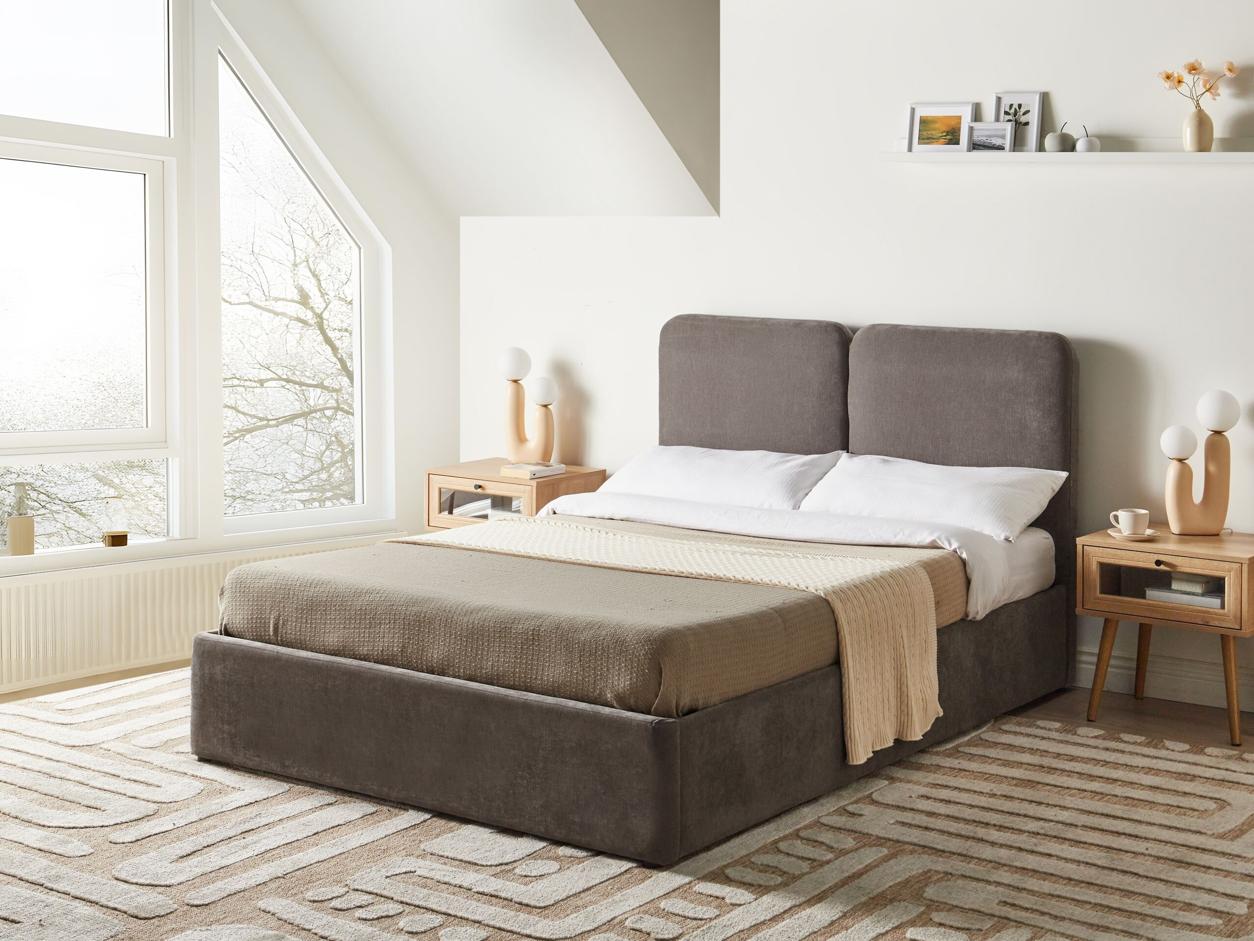 Rúm Berwyn 3004 (Taupe)