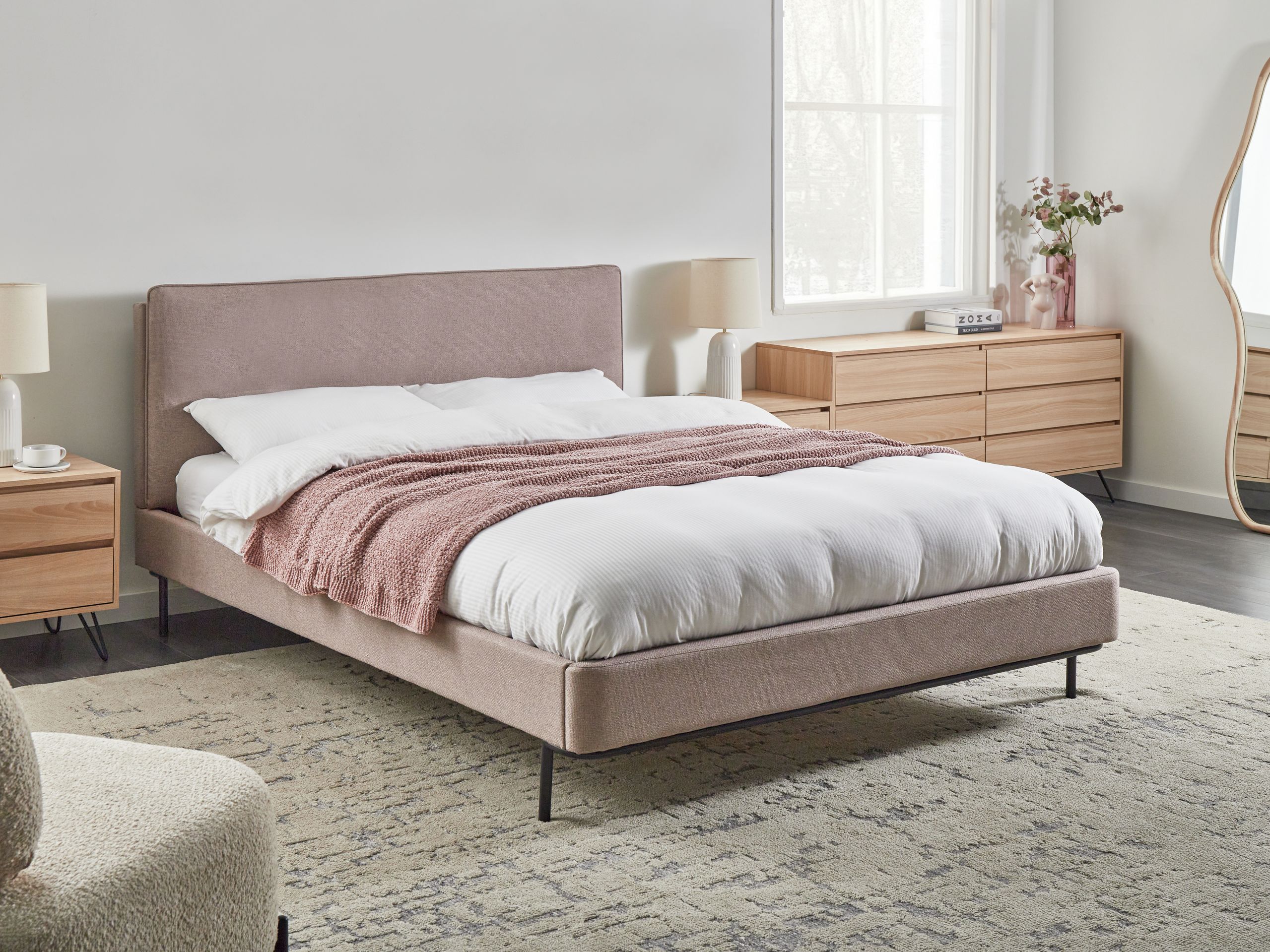 Rúm Berwyn 2377 (Taupe)
