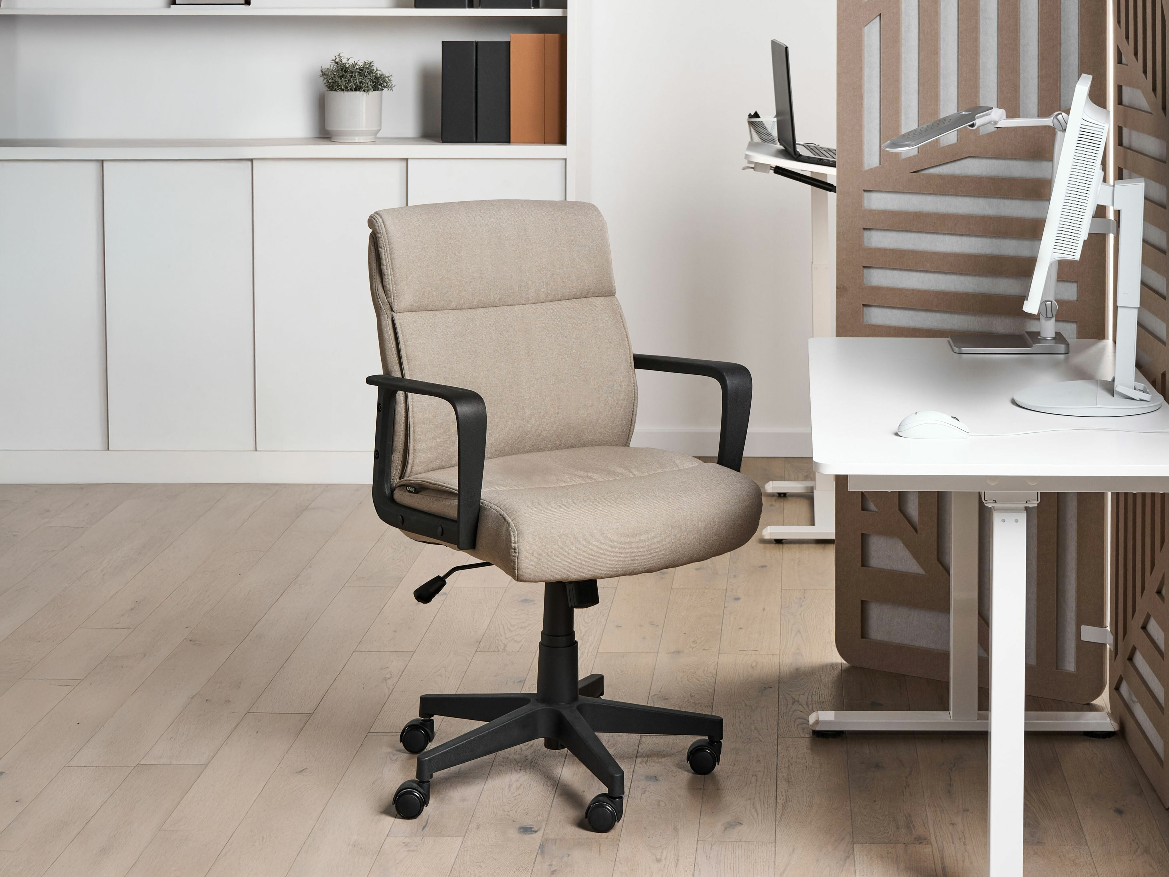 Skrifstofustóll Berwyn 3142 (Beige)