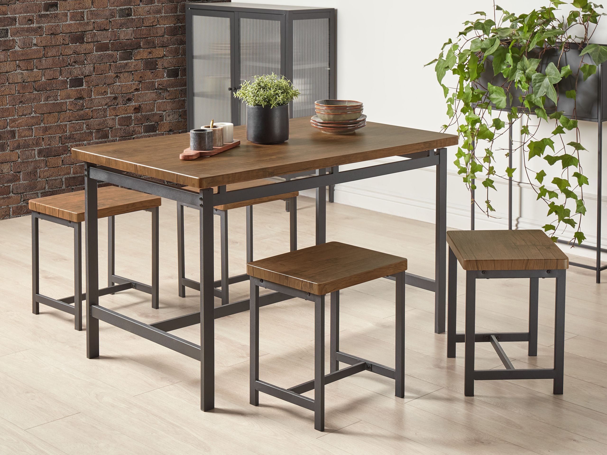 Borðstofusett Berwyn 725