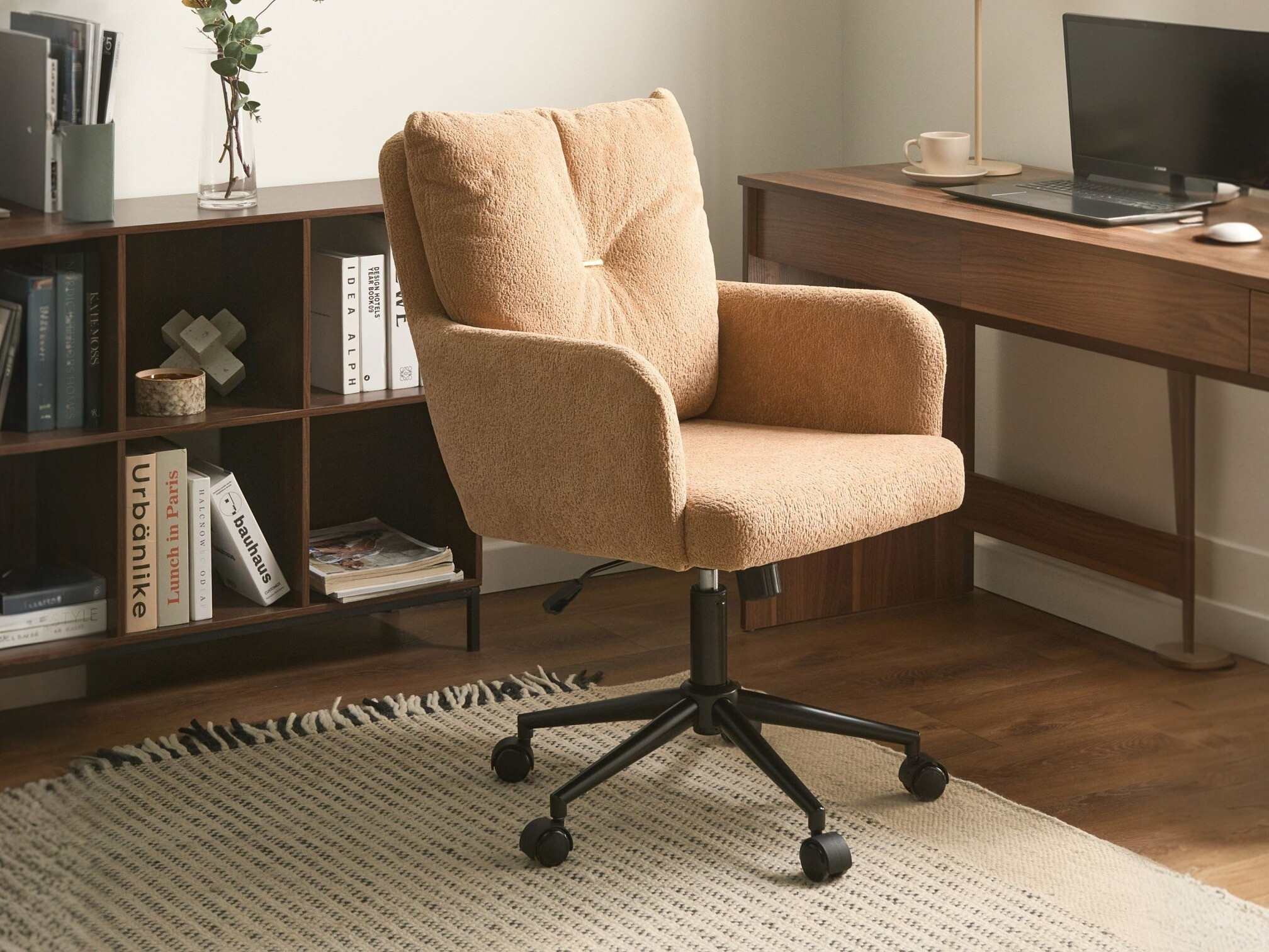 Skrifstofustóll Berwyn 3324 (Beige)